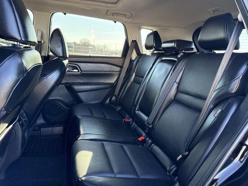 Used 2021 Nissan Rogue SV w/ Premium Package image 16