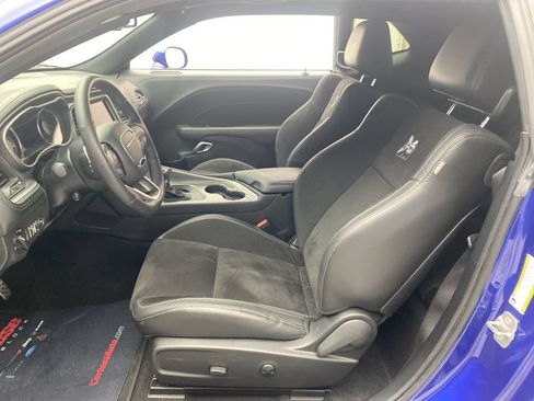 Used 2022 Dodge Challenger R/T Scat Pack RWD image 14