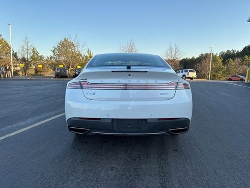 Used 2017 Lincoln MKZ Premiere image 4