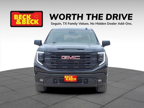 New 2026 GMC Sierra 1500 Elevation image 2