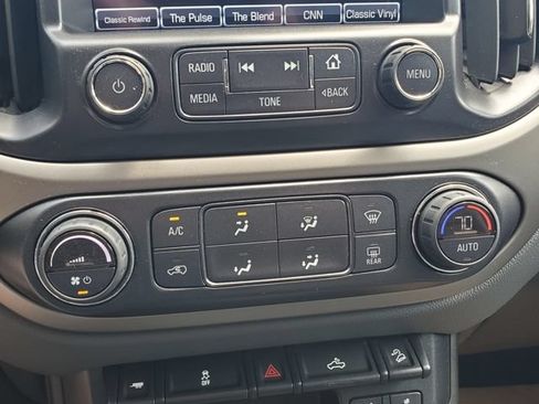 Used 2018 Chevrolet Colorado Z71 AWD/4WD image 31