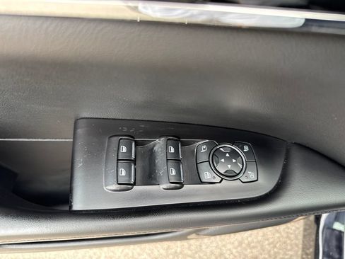 Used 2023 Lincoln Nautilus AWD w/ Premium Package image 15