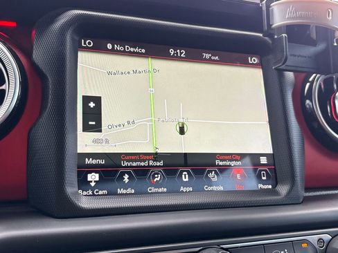 Used 2018 Jeep Wrangler Rubicon AWD/4WD image 16