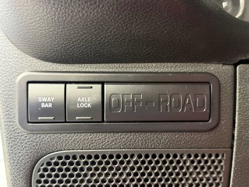 Used 2016 Jeep Wrangler Unlimited Rubicon w/ Connectivity Group AWD/4WD image 36