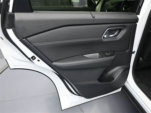 New 2026 Nissan Rogue Platinum w/ Platinum Premium Package image 34