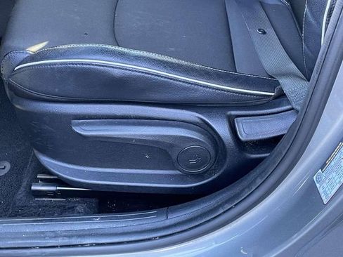 Used 2023 Kia Forte GT-Line w/ GT-Line Technology Package image 14