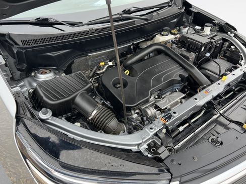 Used 2023 Chevrolet Equinox LT w/ LPO, Floor Liner Package image 41