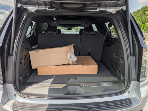 New 2026 Chevrolet Suburban RST w/ Comfort Package RWD image 39