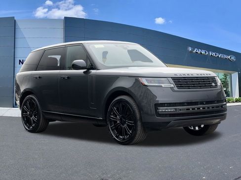New 2026 Land Rover Range Rover SE image 3
