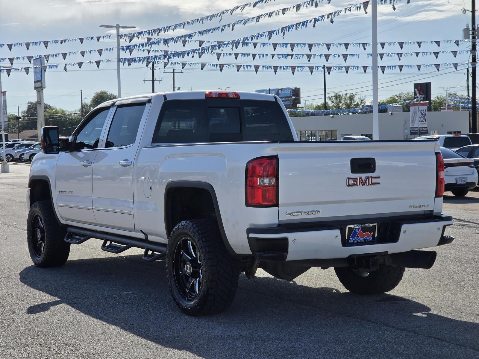 Used 2019 GMC Sierra 2500 Denali w/ Duramax Plus Package AWD/4WD image 5
