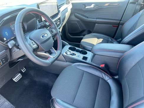 Used 2024 Ford Escape ST-Line w/ Tech Pack #1 image 10