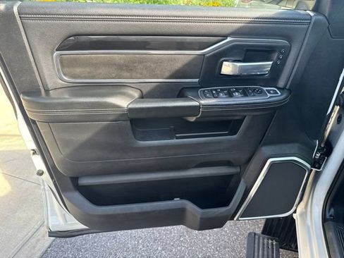 Used 2021 RAM 3500 Laramie AWD/4WD image 10