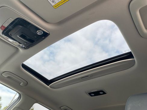 Used 2023 Kia Seltos EX image 24