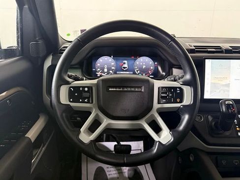 Certified 2024 Land Rover Defender 110 SE image 28