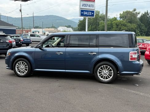 Used 2018 Ford Flex SEL w/ Equipment Group 202A image 2