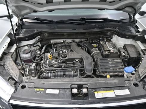 Used 2022 Volkswagen Taos SE AWD/4WD image 12