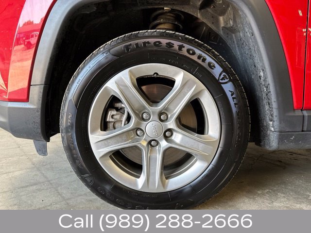 Used 2024 Jeep Compass Latitude AWD/4WD image 10