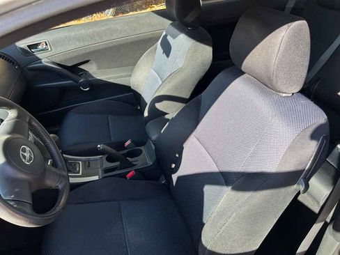 Used 2005 Scion tC image 9