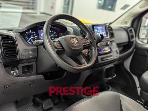 Used 2025 RAM ProMaster 2500 w/ Convenience Group FWD image 15