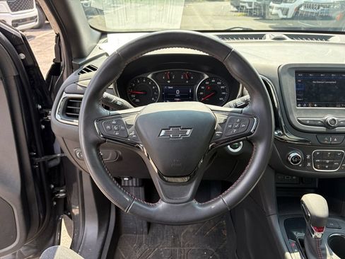 Used 2022 Chevrolet Equinox RS w/ LPO, Floor Liner Package FWD image 15