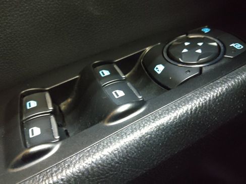 Used 2019 Ford Fusion SEL image 27