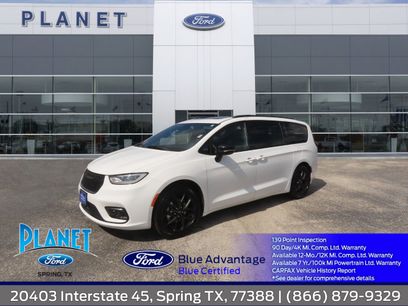 Used 2025 Chrysler Pacifica Limited