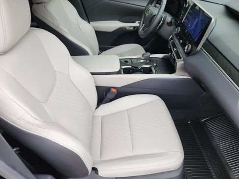 Certified 2023 Lexus RX 350 Premium Plus w/ Cold Area Package FWD image 14