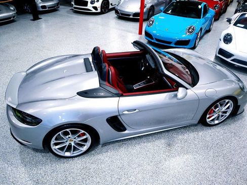 Used 2023 Porsche 718 Boxster Spyder RWD image 10