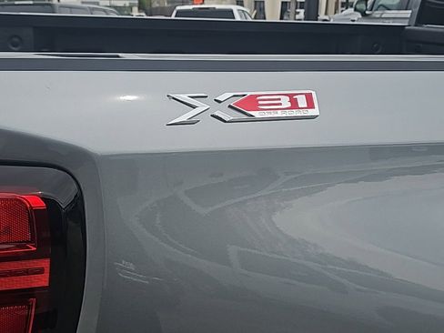 New 2026 GMC Sierra 1500 SLT w/ SLT Premium Plus Package image 9