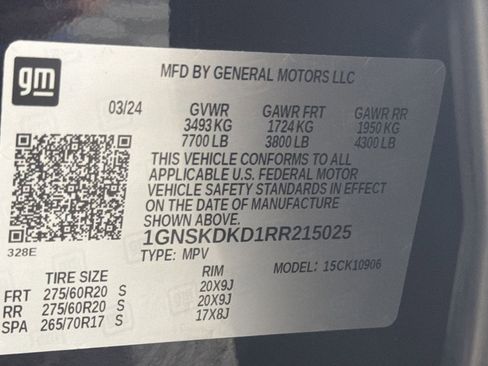 Used 2024 Chevrolet Suburban Z71 w/ Luxury Package image 30