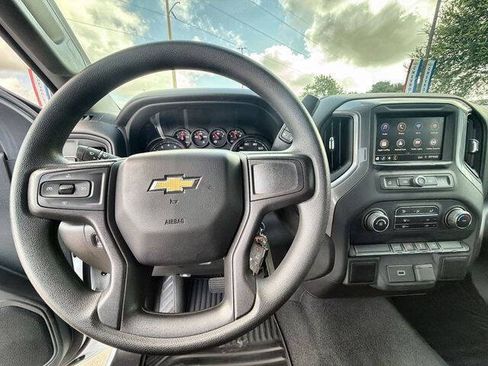 Used 2020 Chevrolet Silverado 1500 Custom w/ Custom Value Package RWD image 11