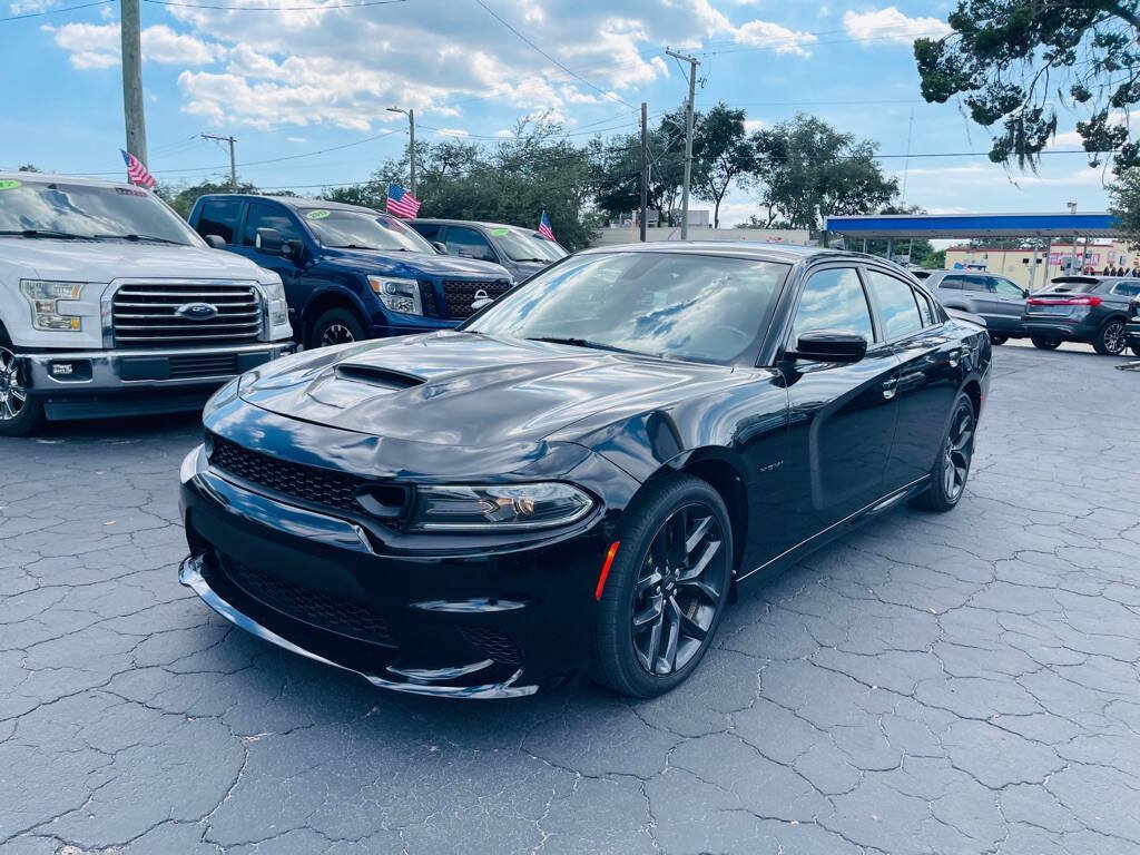 Used 2022 Dodge Charger R/T w/ Blacktop Package RWD image 6