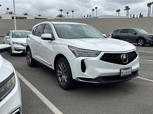 Certified 2023 Acura RDX FWD w/ Technology Package image 2