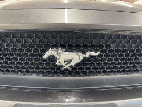 Used 2015 Ford Mustang GT image 11