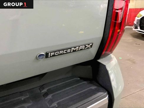 Certified 2025 Toyota Tundra Limited AWD/4WD image 10