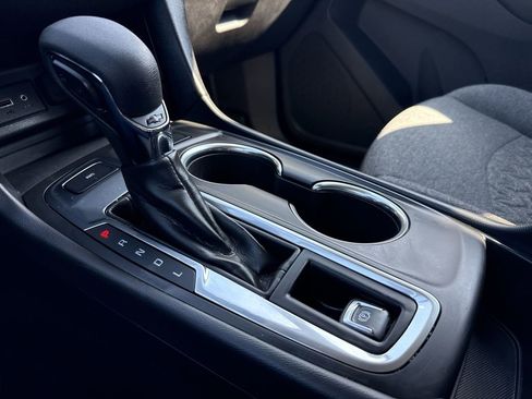 Used 2024 Chevrolet Equinox LT w/ LPO, Floor Liner Package image 20