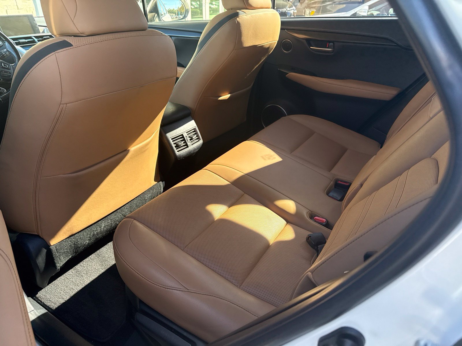 Used 2016 Lexus NX 200t FWD w/ Premium Package image 4