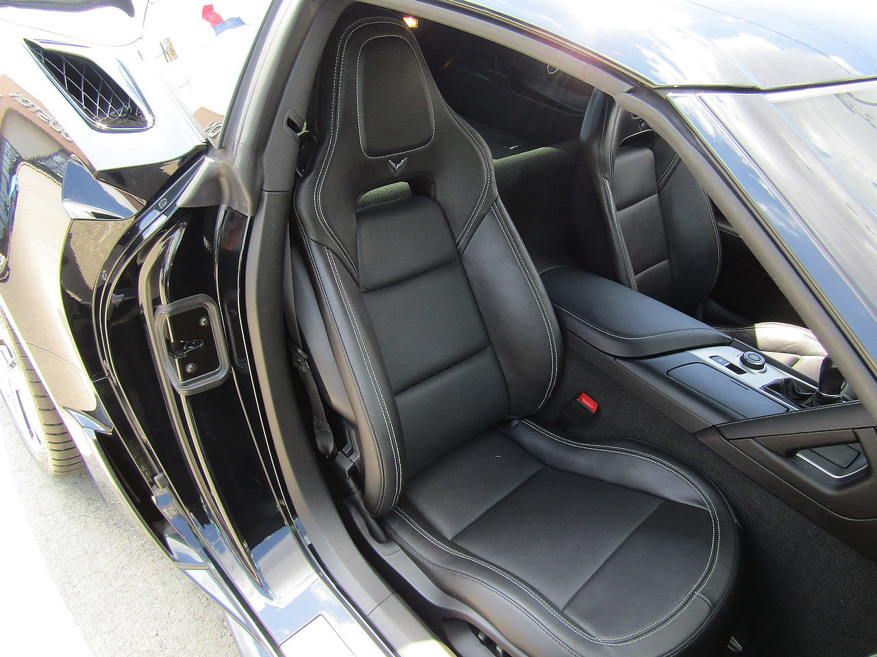Used 2017 Chevrolet Corvette Grand Sport RWD image 12
