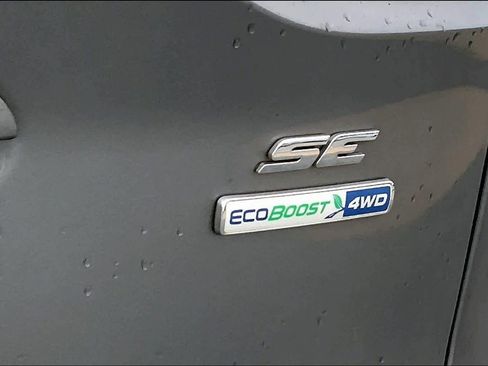Used 2014 Ford Escape SE w/ Equipment Group 201A AWD/4WD image 9