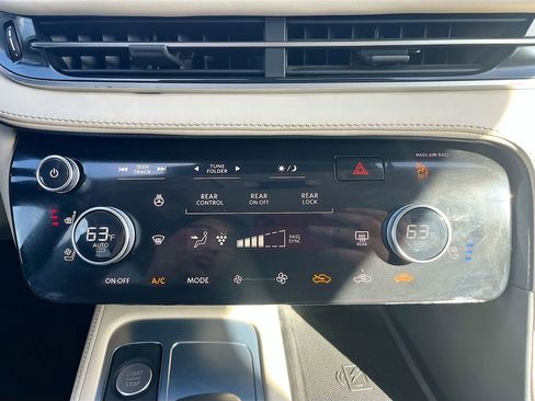 Used 2023 INFINITI QX60 Sensory w/ Vision Package AWD/4WD image 21