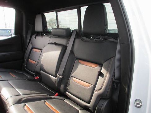 Used 2019 GMC Sierra 1500 AT4 w/ AT4 Premium Package image 21