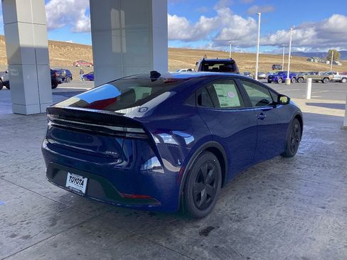 New 2026 Toyota Prius Plug-In Hybrid image 8