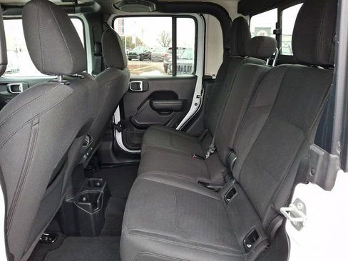 Certified 2022 Jeep Gladiator Sport image 13