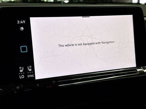 Used 2024 Volkswagen Atlas Cross Sport SE image 14