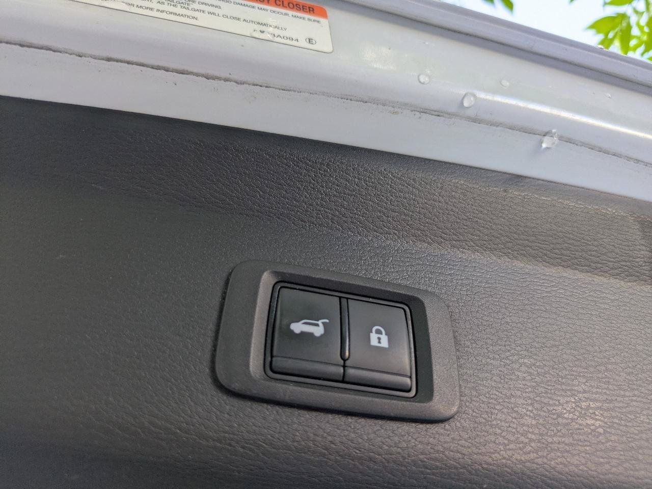 Used 2023 Mitsubishi Outlander SE FWD image 17