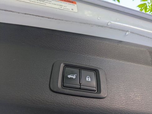 Used 2023 Mitsubishi Outlander SE FWD image 17