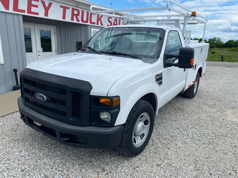 Used 2010 Ford F350 XL RWD image 2