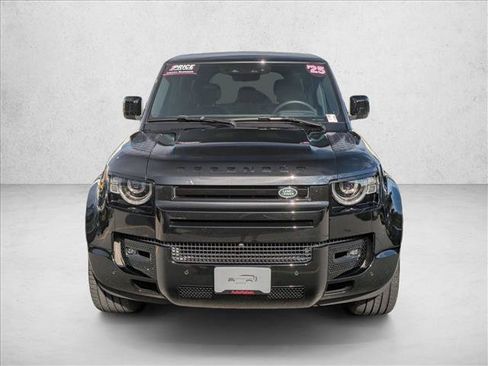 Certified 2025 Land Rover Defender 110 V8 AWD/4WD image 2