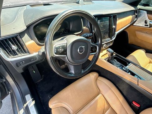 Used 2018 Volvo S90 T6 Inscription w/ Convenience Package image 12