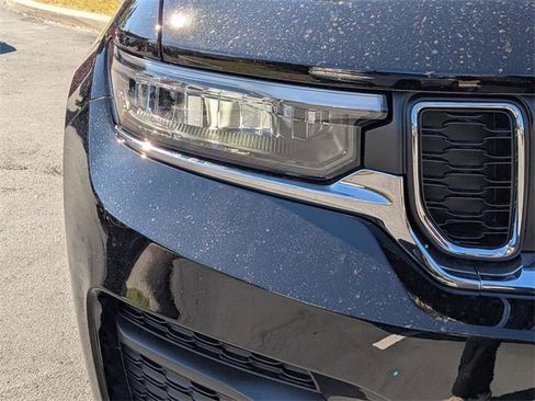 New 2025 Jeep Grand Cherokee Laredo X image 9